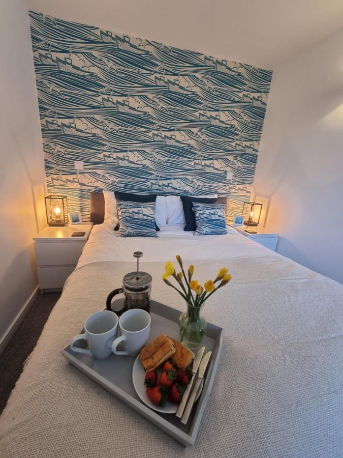 The Bunker-Luxe Central Falmouth Getaway With Stunning Sea Views Exteriör bild