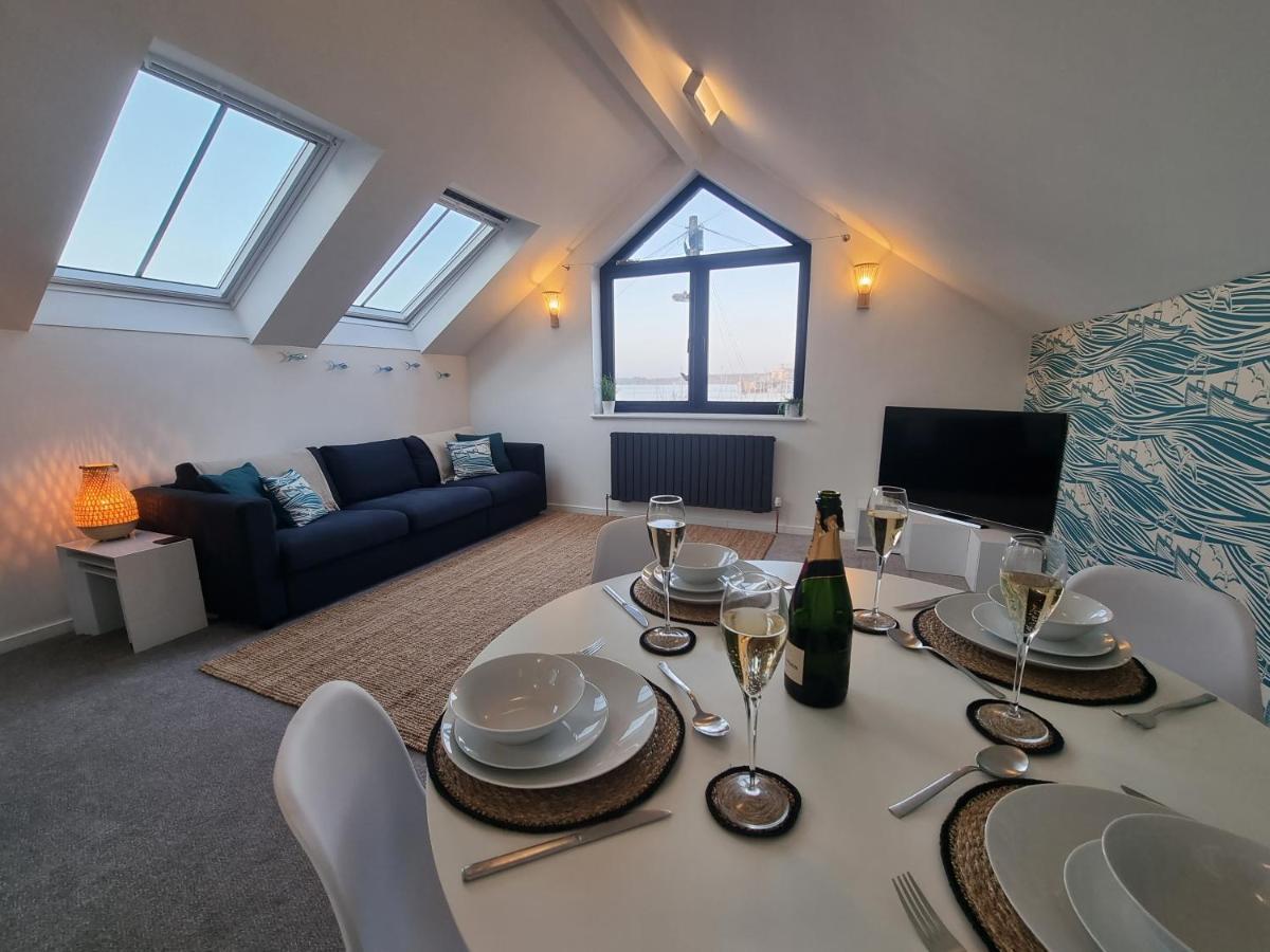The Bunker-Luxe Central Falmouth Getaway With Stunning Sea Views Exteriör bild