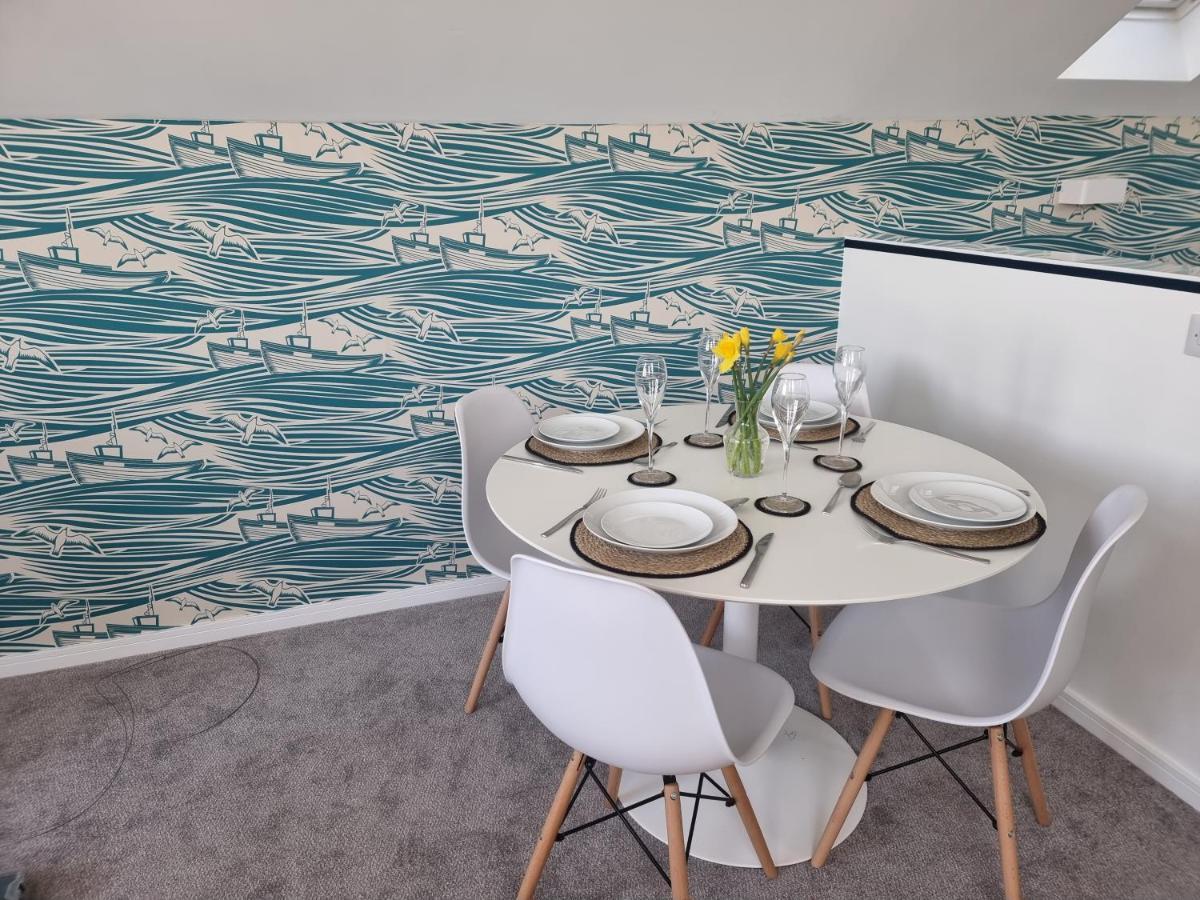 The Bunker-Luxe Central Falmouth Getaway With Stunning Sea Views Exteriör bild