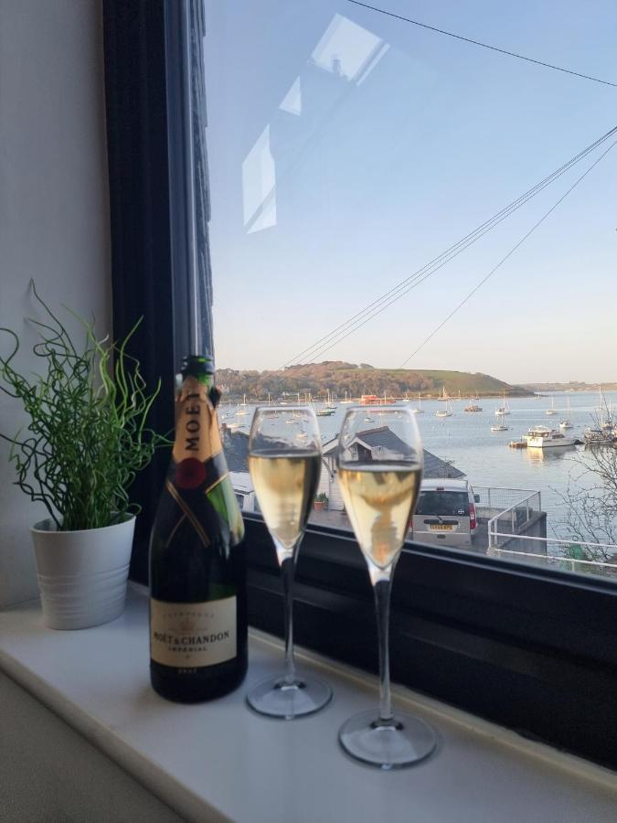 The Bunker-Luxe Central Falmouth Getaway With Stunning Sea Views Exteriör bild